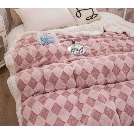 Pătură Cocolino cu blăniță 200x230 cm – moale, călduroasă și premium - Roz, model romburi, PBC-047 Paturi cu Blanita