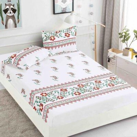 Husa pat cu elastic, Bumbac FINET, 180x200cm, 2 fete de perne 50x70cm, Alb-Rosu-Verde, model traditional, HDF-134 Huse Finet 180x200