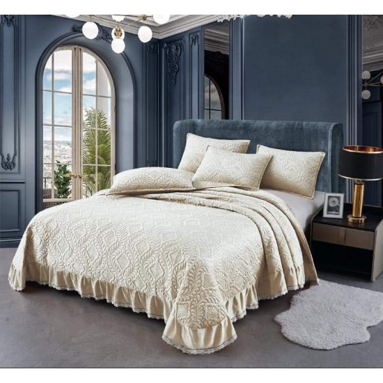 Cuvertura pat dublu, 3 piese, Catifea Matlasata cu Volane, Crem, CCB-038 Cuverturi catifea lux cu volane