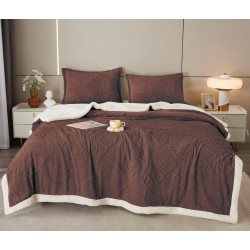 Patura Cocolino cu Blanita plus Doua Fete de Perna, Model, FLUTURI, 3D, 200x230 cm, Maro, PCT-027