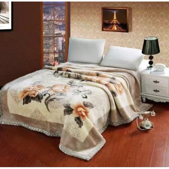 Patura Cocolino dubla si pufoasa perfecta pentru sezonul rece 200 x 230 cm, Crem-Bej, flori, PCM-025 Paturi Cocolino 3,5 kg cu Model
