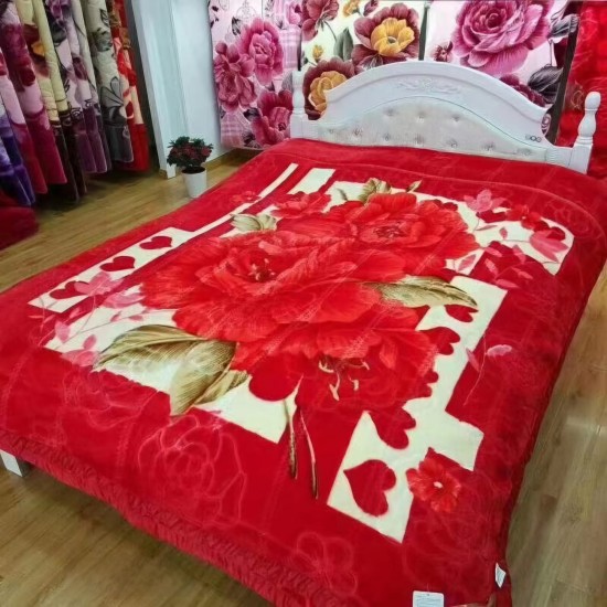 Patura Cocolino dubla si pufoasa perfecta pentru sezonul rece 200 x 230 cm, Rosu-Multicolor, flori, inimi, PCM-032 Paturi Cocolino 3,5 kg cu Model