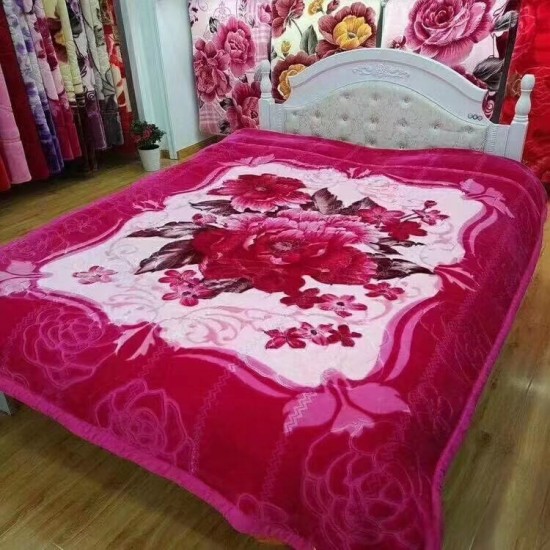 Patura Cocolino dubla si pufoasa perfecta pentru sezonul rece 200 x 230 cm, Roz-Multicolor, flori, PCM-033 Paturi Cocolino 3,5 kg cu Model