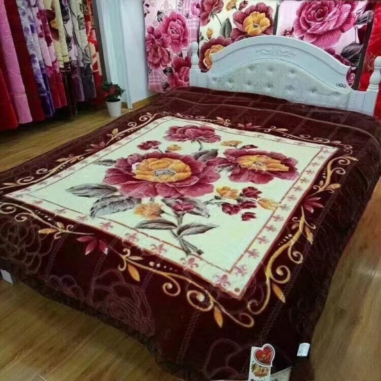 Patura Cocolino dubla si pufoasa perfecta pentru sezonul rece 200 x 230 cm, Maro-Multicolor, flori, PCM-034 Paturi Cocolino 3,5 kg cu Model