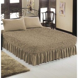 Set Husa de pat + 2 fete perna elastice si creponate, cu volanas, Bej, HPC-013