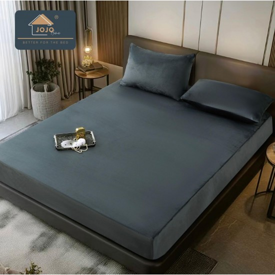 Husă Pat Catifea 180x200 cm + 2 Fețe de Pernă – Elegantă și Confortabilă, Gri inchis, HCP-002 Huse Catifea 180x200cm