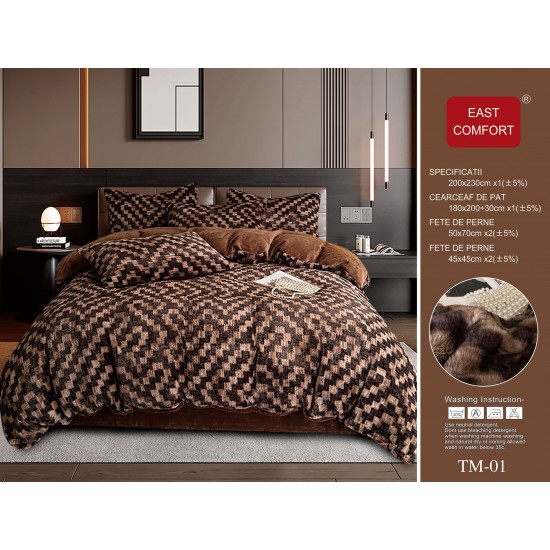 Set Lenjerie Cocolino 6 Piese Pat Dublu Maro cu Blăniță Artificială de Nurcă – Model Geometric, LCD-002 Lenjerii Cocolino 6 piese