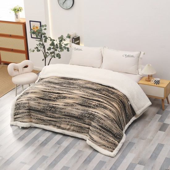 Pătură Cocolino cu blăniță 200x230 cm – moale, călduroasă și premium - Bej, model leopard, PBC-005 Paturi cu Blanita