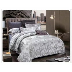 Set Lenjerie Pat Dublu 4 Piese – Satin Jacquard Gri Argintiu cu Model Floral, LDJ-050