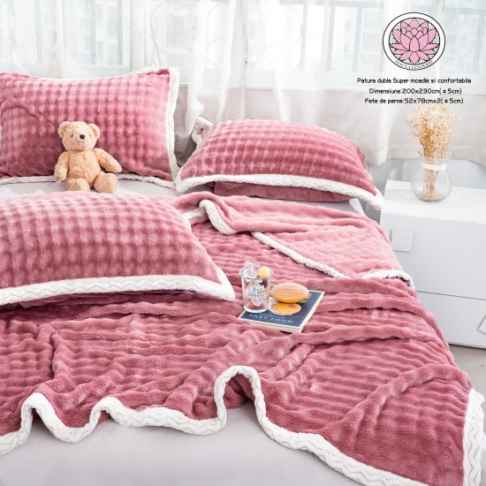 Pătură Cocolino 200x230 cm + 2 Fețe de Pernă – Roz cu Margine Albă, Moale și Pufoasă, PCI-059 Paturi Blanita Iepure