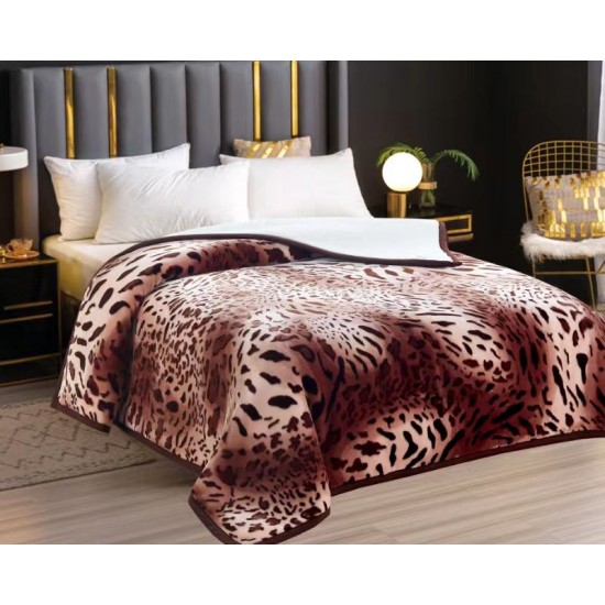 Pătură Cocolino cu blăniță 200x230 cm – moale, călduroasă și premium - Maro, model leopard, PBC-012 Paturi cu Blanita