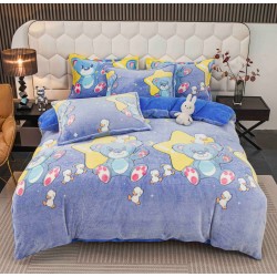 Set Lenjerie Cocolino 4 piese pat dublu cu cearșaf cu elastic, Model Ursuleț Albastru cu Steluțe, LEC-040