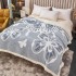 Pătură Cocolino cu blăniță 200x230 cm – Model Fluturi Gri, Moale și Călduroasă, PBC-034
