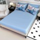 Lenjerie Pat 6 Piese 5D cu Cearșaf Elastic – Model Fluturi Albăstrii și Flori Roz, LFL-073 Lenjerii Finet Premium Lux