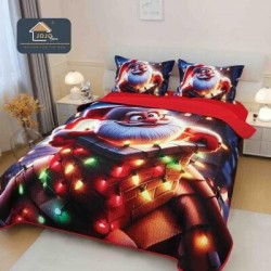 Cuvertură din Finet 220x240cm + 2 Fețe de Pernă – Model Crăciun cu Moș și Lumini Colorate, LTC-091