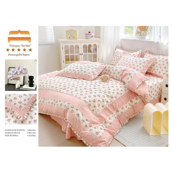 Lenjerie de pat finet 4 piese pat dublu cu volănașe – model floral roz pastel, elegantă și rafinată, LVF-017 Lenjerii Finet 4 piese cu Volanase