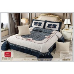 Set Cuvertură Catifea Pat Dublu cu 4 Fețe de Pernă – Model Elegant Albastru cu Bej, E300-12