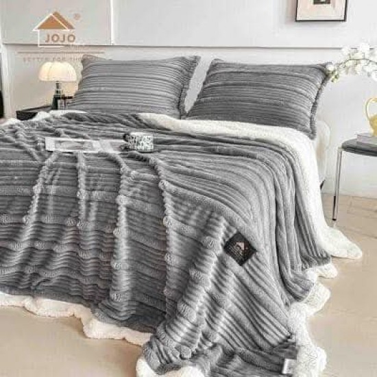 Pătură cu blăniță gri deschis 200x230 cm cu fermoar + 2 fețe de pernă – model elegant și călduros, PCI-068 Paturi Blanita Iepure