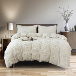 Set Lenjerie Pufoasa Cocolino cu Elastic, 4 Piese, Pat 2 Persoane, cu Imprimeu in Relief, Fluturi 3D, Crem, LEC-064