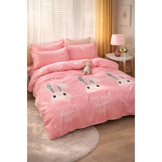 Lenjerie de Pat Dublu 4 Piese din Bumbac Satinat Superior – Model Roz Romantic cu Iepurași, LDBS-219 3 lenjerii la 199 lei