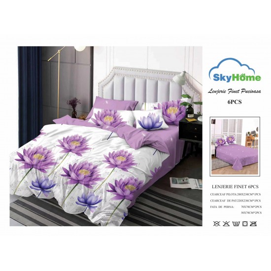 Lenjerie Pat Dublu Finet 6 Piese Mov – Model Flori Lotus Mov pe Fundal Alb, Design Elegant Modern, PH-042 Pachet Promo