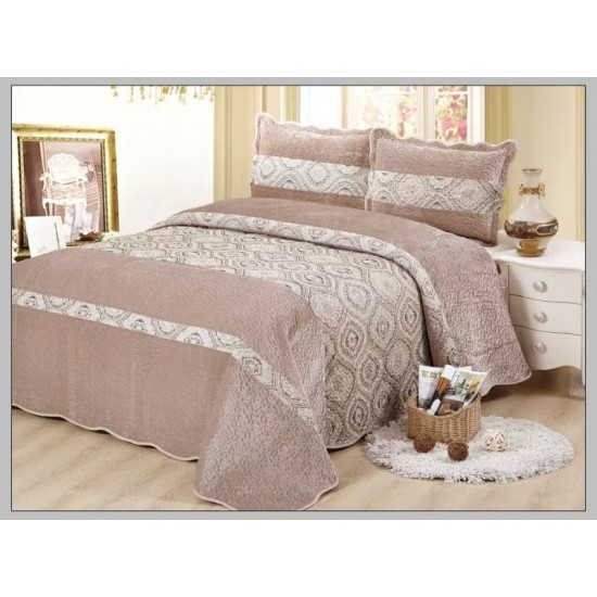 Cuvertură Pat Dublu 3 Piese din Catifea Matlasată – 230x250 cm + 2 Fețe de Pernă, Model Bej, CMM-003 Cuverturi Catifea 3 piese cu Model