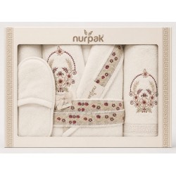 Set Cadou Baie 7 Piese – Halat de Baie și Prosoape din Bumbac 100% Crem cu Broderie Florală, HBC-024