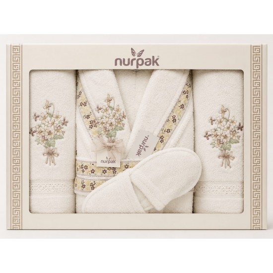 Set Cadou Baie 7 Piese – Halat de Baie și Prosoape din Bumbac 100% Crem cu Broderie Florală Elegantă, HBC-025 Halate de baie