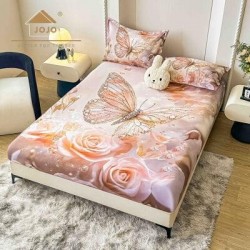 Set Husă de Pat cu Elastic 160x200 cm + 2 Fețe de Pernă 50x70 cm din Bumbac Finet – Fluture și Trandafiri Roz, HDF-232