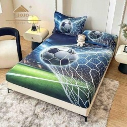 Set Husă de Pat cu Elastic 160x200 cm + 2 Fețe de Pernă 50x70 cm din Bumbac Finet – Minge de Fotbal în Poartă 3D, HDF-234