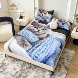 Set Husă de Pat cu Elastic 160x200 cm + 2 Fețe de Pernă 50x70 cm din Bumbac Finet – Pisicuță Albastru 3D, HDF-010
