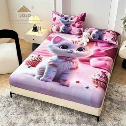 Set Husă de Pat cu Elastic 160x200 cm + 2 Fețe de Pernă 50x70 cm din Bumbac Finet – Pisicuță Roz cu Inimioare 3D, HDF-063