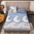 Cearșaf cu Elastic Cocolino 180x200x25 cm + 2 Fețe de Pernă 50x70 cm – Model Sweet Dream cu Lună și Iepurași, HC-089