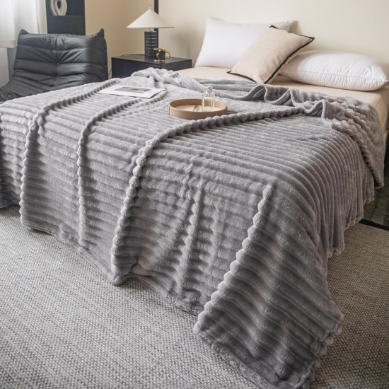 Pătură Pufoasă Cocolino Raiată 200x230 cm Gri – Catifelată, Moale și Elegantă, PGC-011 Paturi Cocolino Grofate