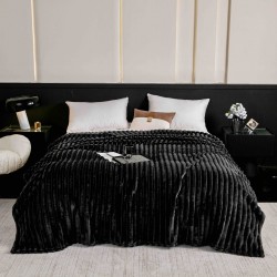Pătură Pufoasă Cocolino Raiată 200x230 cm Negru – Catifelată și Confortabilă pentru Pat Dublu, PGC-005