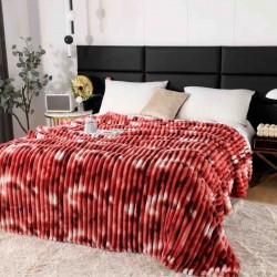 Pătură Pufoasă Cocolino Raiată 200x230 cm Roșu Corai – Catifelată și Confortabilă pentru Pat Dublu, PGC-006