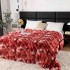 Pătură Pufoasă Cocolino Raiată 200x230 cm Roșu Corai – Catifelată și Confortabilă pentru Pat Dublu, PGC-006