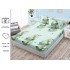 Cearșaf cu Elastic Bumbac Satinat 180x200 cm + 2 Fețe de Pernă – Model Flori Albe pe Verde Menta, OHT-087
