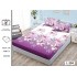 Cearșaf cu Elastic Bumbac Satinat 180x200 cm + 2 Fețe de Pernă – Model Crini Mov și Albi pe Fundal Alb-Violet, OHT-103