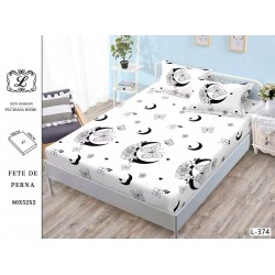 Cearșaf cu Elastic Bumbac Satinat 180x200 cm + 2 Fețe de Pernă – Model Fluturi și Lună, Alb cu Negru, OHT-004