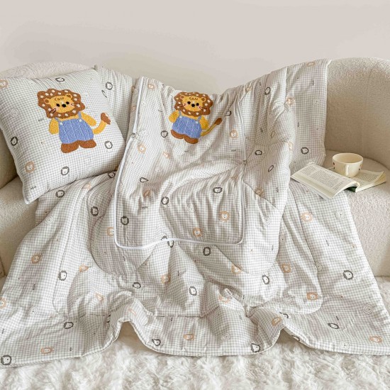 Pilotă-Pernă pentru Copii 2 în 1, 150x200 cm, Bumbac 100% – Model Leu Vesel, PPL-054 Pilote Matlasate