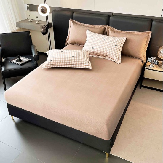 Lenjerie de Pat Dublu LUX 6 Piese din Finet cu Cearșaf cu Elastic – Model Carouri Bej cu Fundițe, LPL-033 Lenjerii Finet premium  lux cu elastic