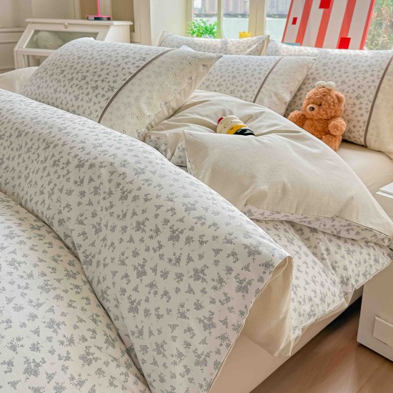 Lenjerie de Pat Premium 4 Piese, Bumbac 100%, cu Volănașe din Dantelă,Cearceaf Crem - Gri, LBB-009 Lenjerii 100% Bumbac