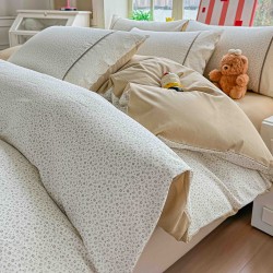 Lenjerie de Pat Premium 4 Piese, Bumbac 100%, cu Volănașe din Dantelă,Cearceaf Crem - Bej, LBB-011