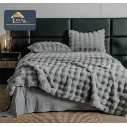 Lenjerie de Pat Luxury Extra Pufoasă din Blăniță Artificială Tip Iepure, 6 Piese – Gri Deschis, LCE-028