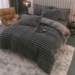 Lenjerie de Pat Premium JOJO Home, 4 Piese, Blăniță Artificială Tip Iepure, Cearșaf cu Elastic – Gri Inchis, LJH-008