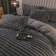 Lenjerie de Pat Premium JOJO Home, 4 Piese, Blăniță Artificială Tip Iepure, Cearșaf cu Elastic – Gri Inchis, LJH-008 Lenjerii Blanita Iepure