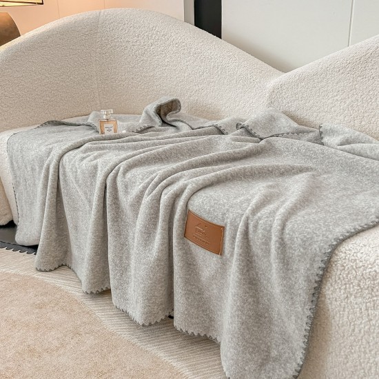 Șal Multifuncțional Jojo Home din Cașmir Artificial 100x140 cm cu Capse – Șal și Pătură 2 în 1, Gri Deschis, PJC-005 Paturi cu Margine