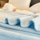Pătură Jojo Home din Cașmir Artificial 200x230 cm – Moale, Pufoasă și Călduroasă, Albastru Bleu, PJC-018 Paturi cu Margine