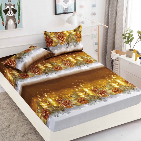 Set Cearșaf cu Elastic din Bumbac Finet 180x200 cm + 2 Fețe de Pernă – Crăciun cu Conuri de Brad Aurii, LTC-046 Lenjerii tematica Craciun